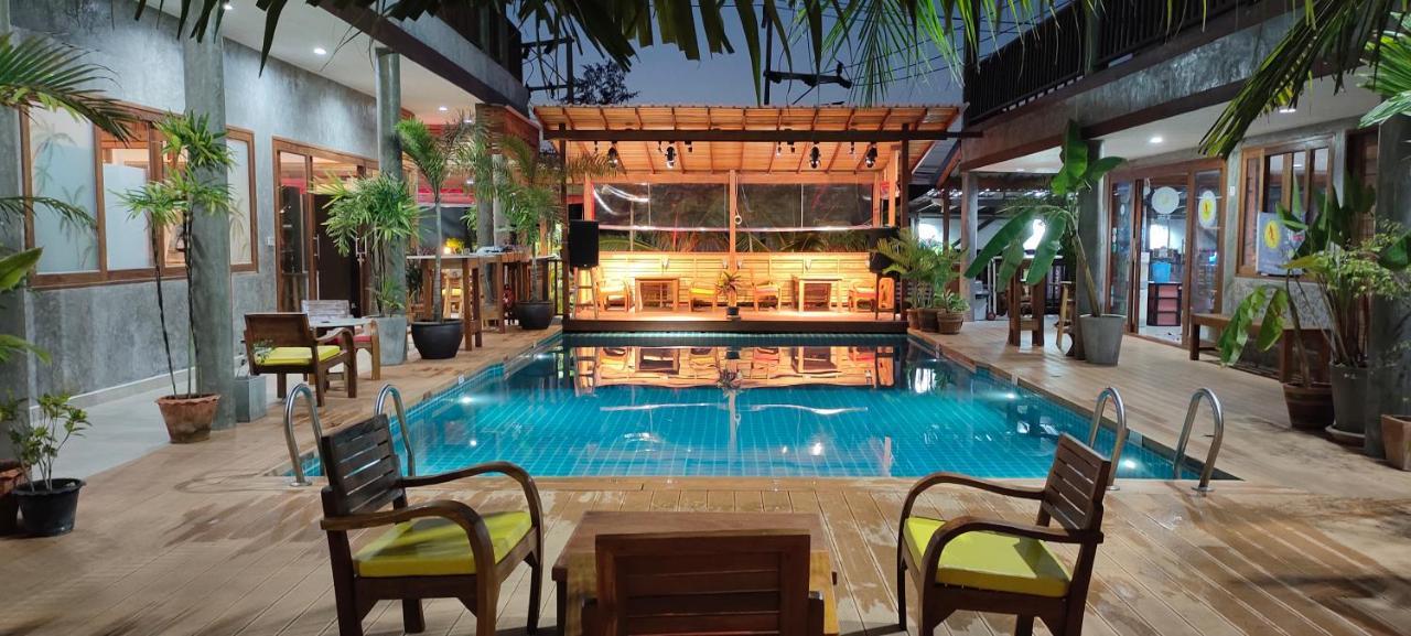 Le Grand Bleu Hotel Wok Tum エクステリア 写真