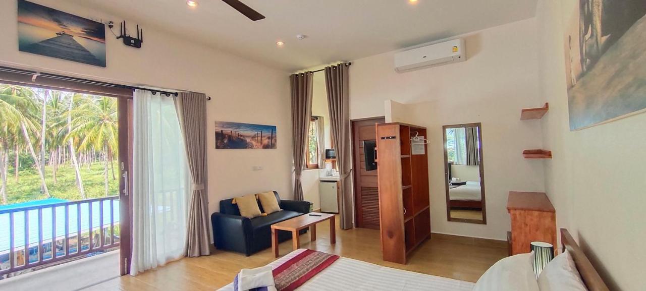 Le Grand Bleu Hotel Wok Tum エクステリア 写真